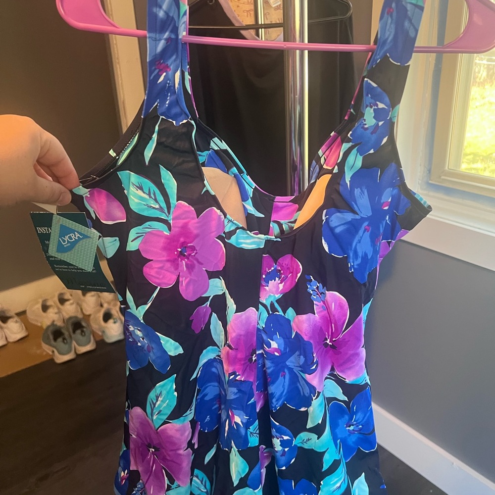 Maxine of Hollywood One Piece Swim Suits - Picture 6 of 16